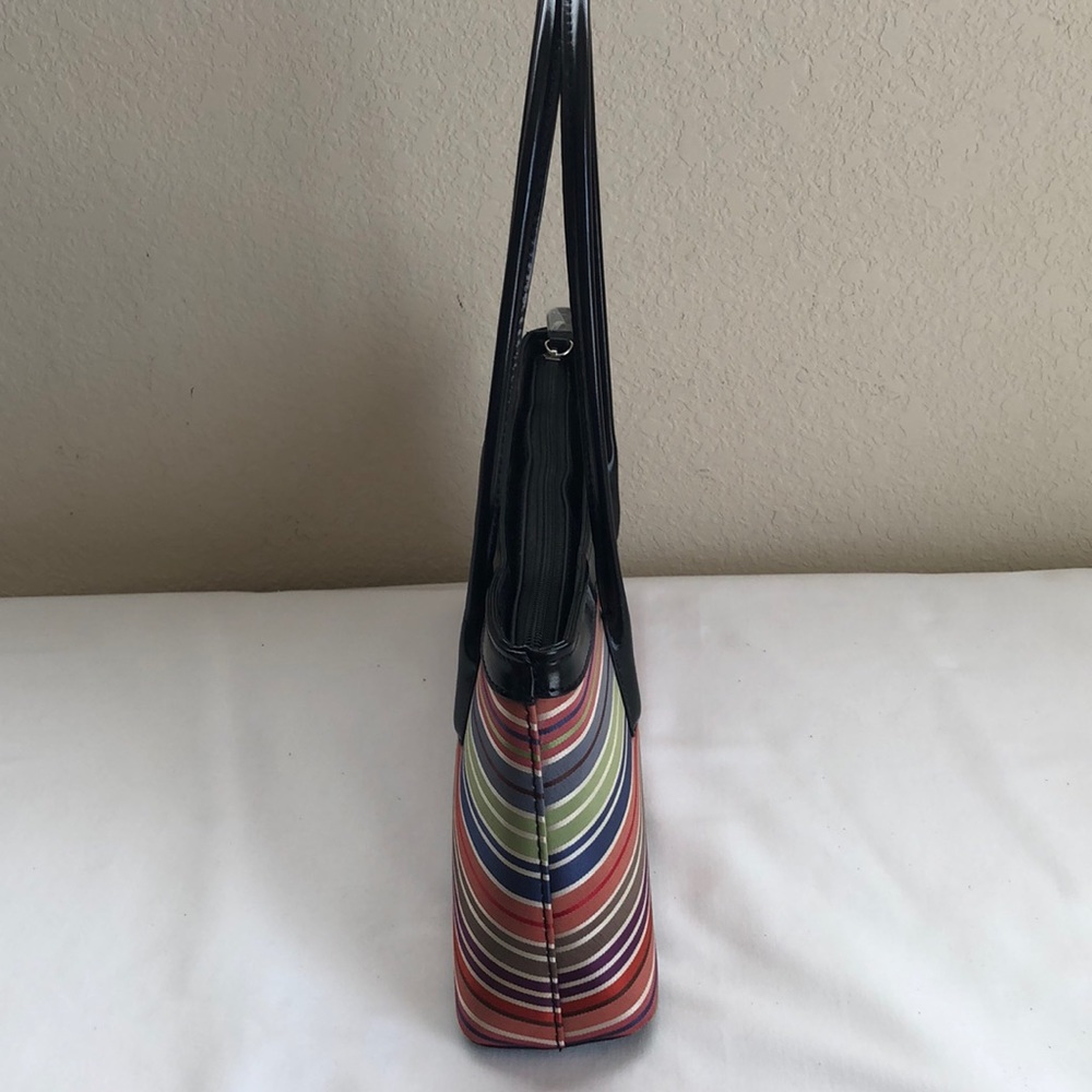 Hand bag - Picture 3 of 4